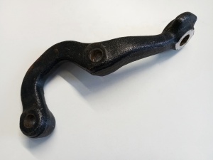 Рычаг поворотный левый 